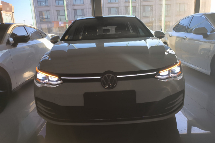 大众 高尔夫 2023款 200TSI DSG Pro车身外观2