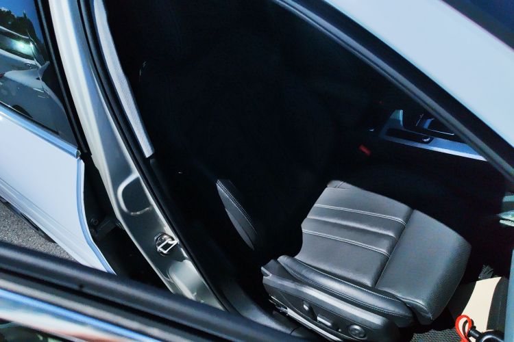 奥迪A4L 2020款 40 TFSI 豪华动感型中控内饰41