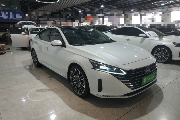 日产 天籁 2022款 2.0T XL 进享版车身外观3