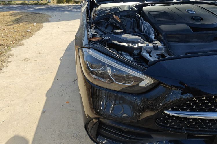 奔驰C级 2023款 C 260 L 运动版车身外观8