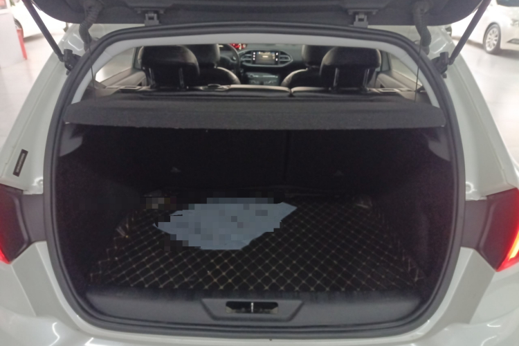 标致308S 2015款 1.6T 自动劲驰版局部细节23