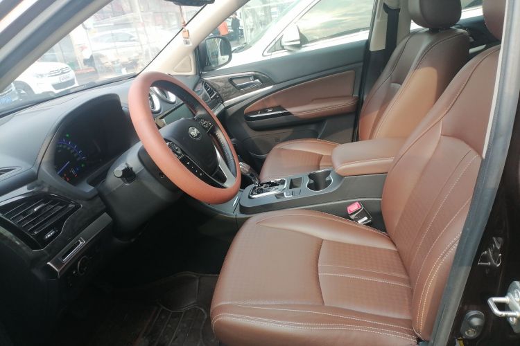 比亚迪S7 2016款 2.0T 自动尊贵型Plus中控内饰19