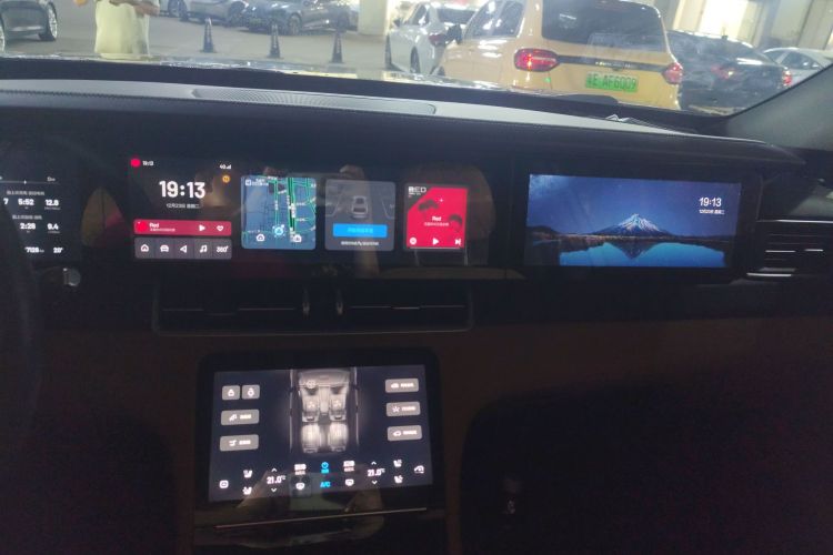 理想汽车 理想ONE 2021款 增程6座版中控内饰16