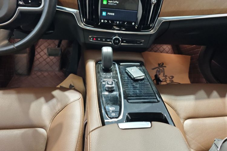 沃尔沃S90新能源 2021款 T8 E驱混动 智雅豪华版中控内饰18