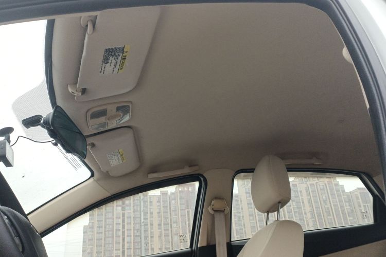 奇瑞 风云2 2015款 1.5L 手动新锐版中控内饰22