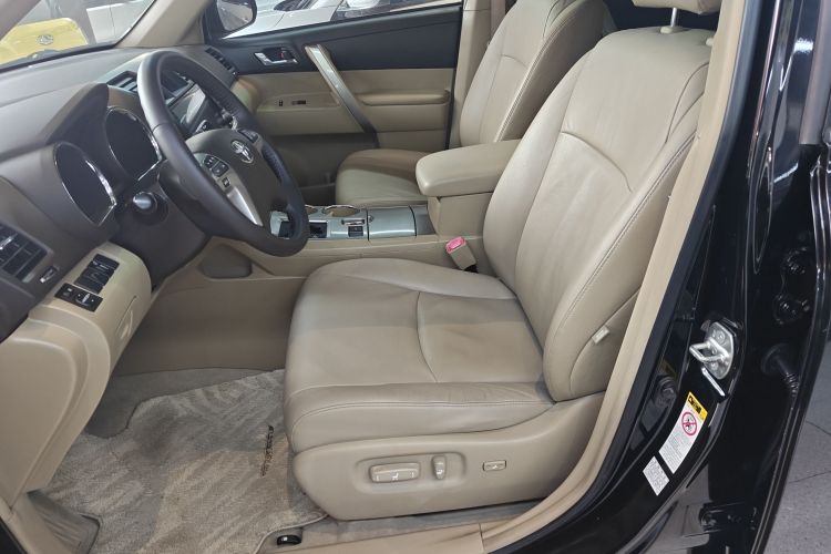 丰田 汉兰达 2012款 2.7L 两驱7座豪华版局部细节19