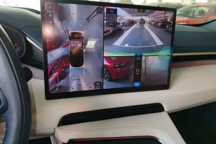 极氪001 2024款 WE版 100kWh 后驱局部细节16