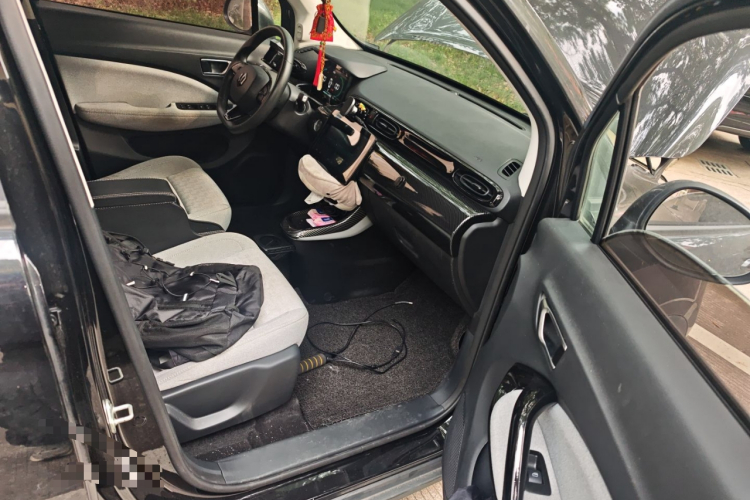 零跑汽车 零跑T03 2022款 皓玉版局部细节9005