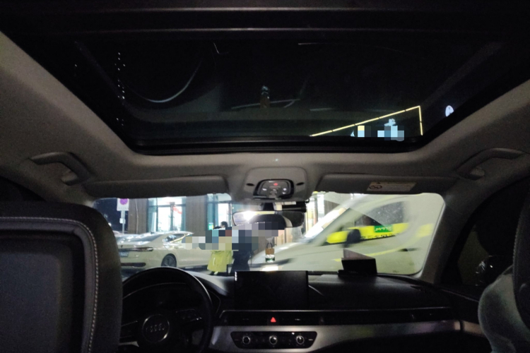 奥迪A4L 2023款 40 TFSI 时尚动感型局部细节22