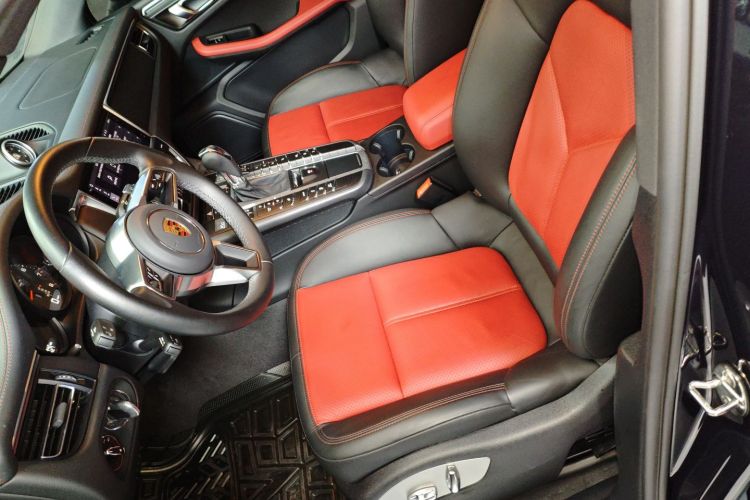 保时捷 2020款 Macan 2.0T中控内饰19