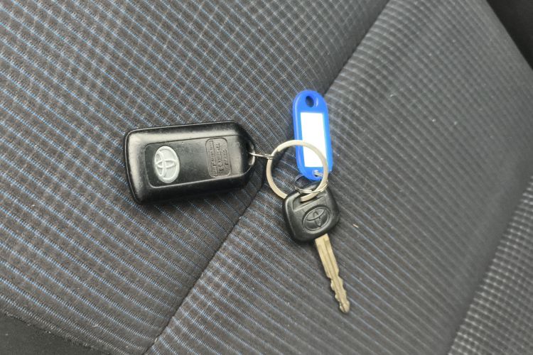 丰田 YARiS L 致炫 2015款 1.5E 自动魅动版中控内饰11