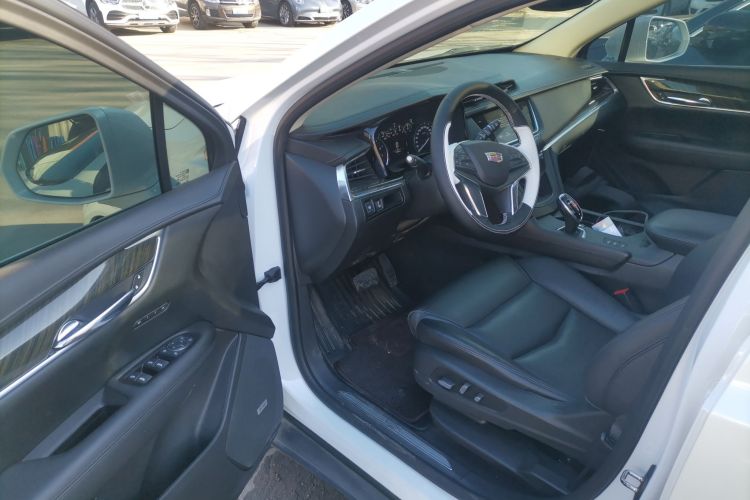 凯迪拉克XT5 2018款 28T 四驱豪华型中控内饰20