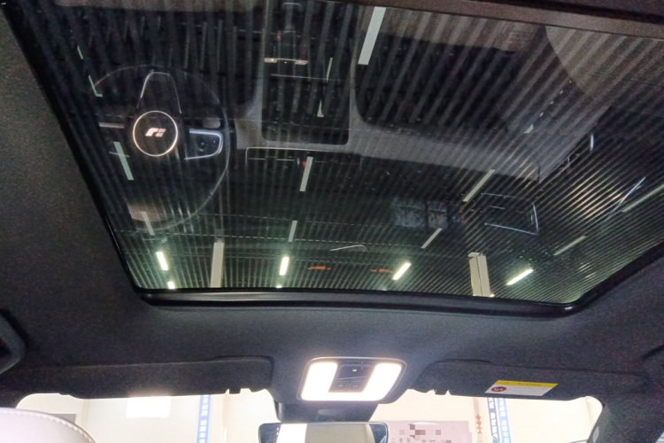 理想汽车 理想ONE 2020款 增程6座版中控内饰22