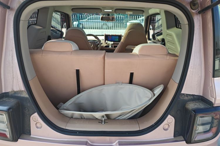 吉利银河 2023款 熊猫mini 200km 灵动熊局部细节23