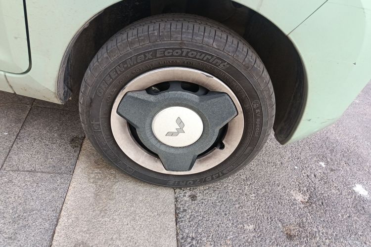 五菱汽车 宏光MINIEV 2021款 马卡龙时尚款 磷酸铁锂车身外观6007