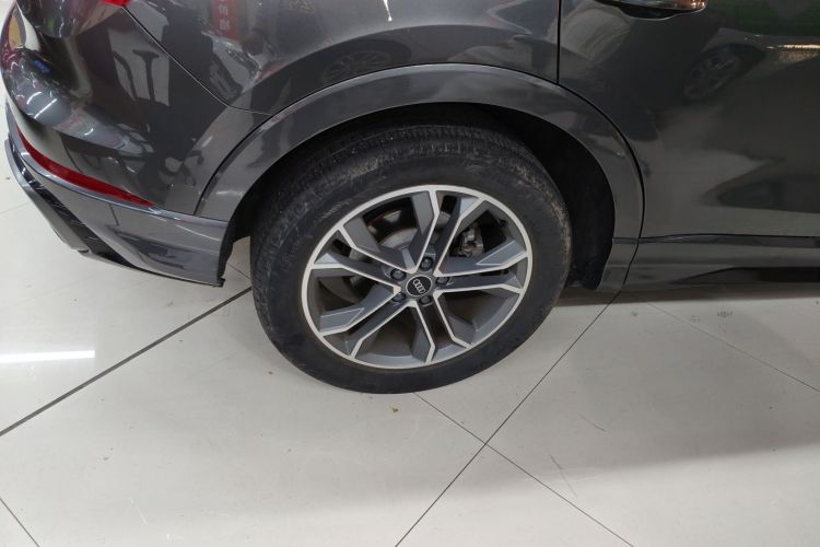 奥迪Q3 2024款 35 TFSI 时尚动感型车身外观6008