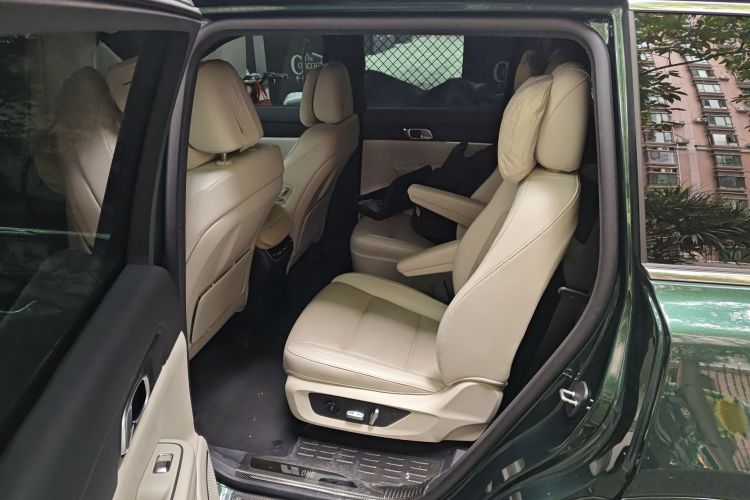 理想汽车 理想ONE 2021款 增程6座版中控内饰21