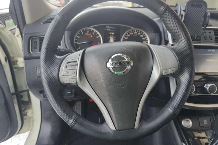 日产 骐达TIIDA 2016款 1.6L CVT智行版中控内饰13