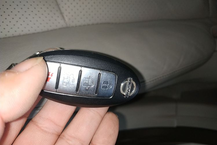 日产 轩逸 2014款 1.6XV CVT尊享版中控内饰11