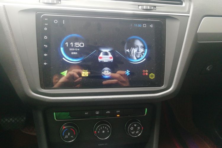 大众 途观L 2019款 330TSI 自动两驱风尚版 国VI中控内饰16