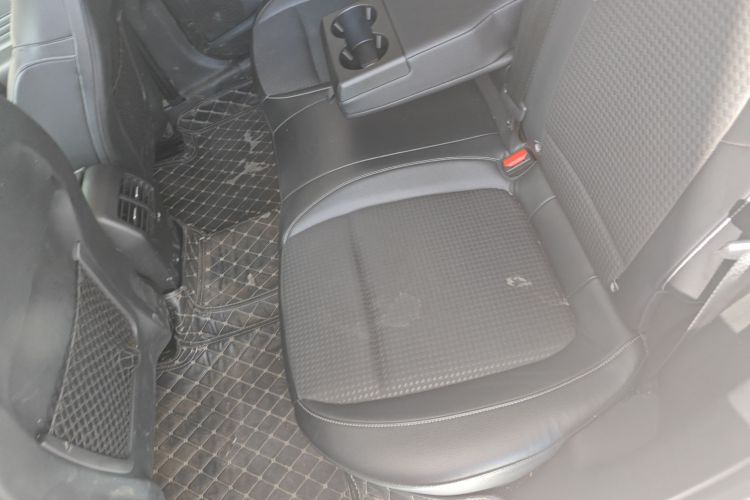 福特 福克斯 2020款 两厢 EcoBoost 180 自动锋潮型中控内饰21