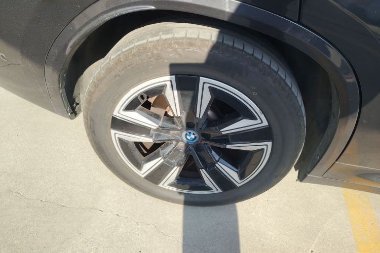 宝马iX3 2022款 领先型车身外观6008