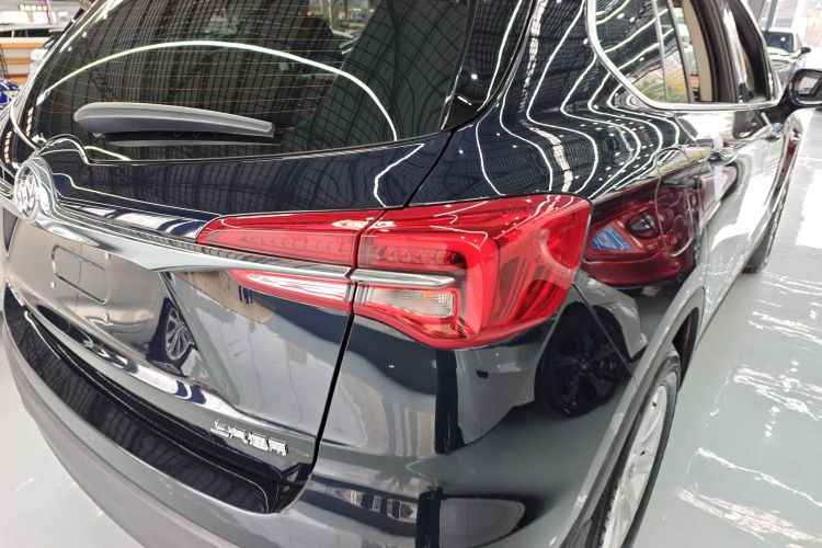 别克 昂科威 2020款 20T 两驱精英型车身外观9