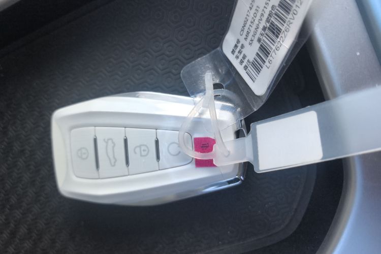 吉利汽车 吉利icon 2025款 玲珑 1.5TD 如意版中控内饰7001