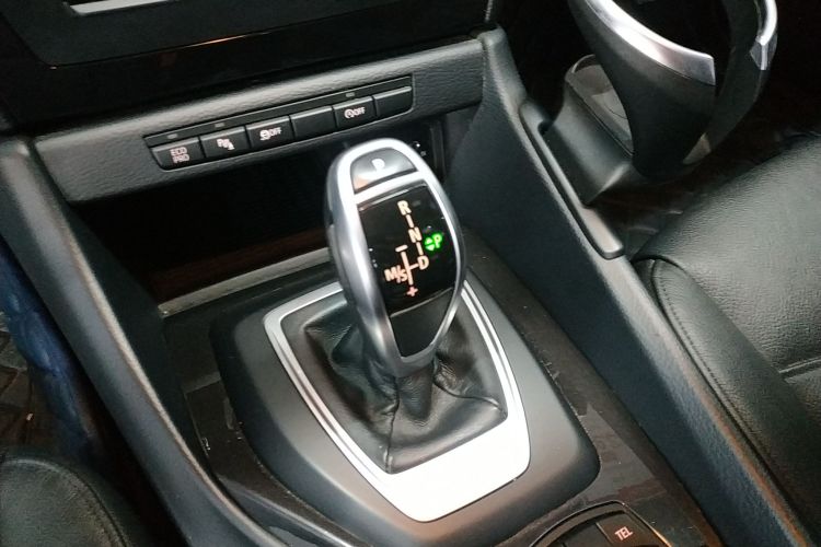 宝马X1 2014款 sDrive18i X设计套装局部细节18