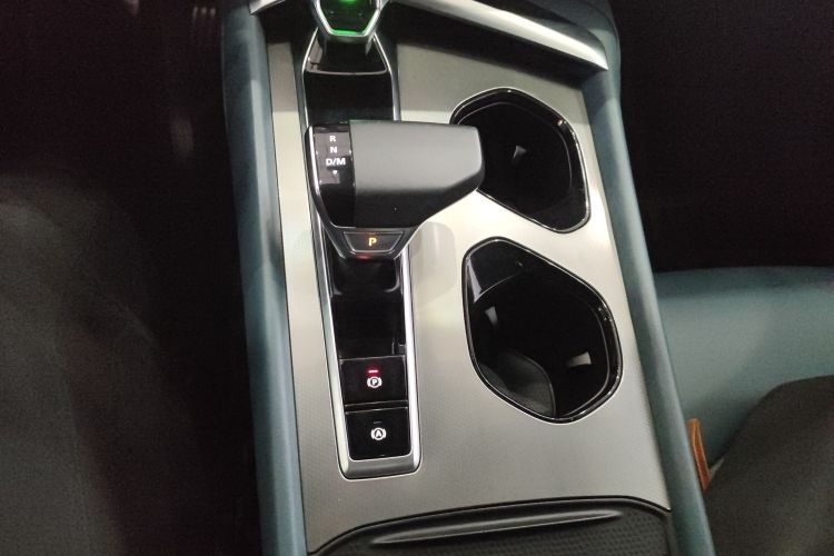 名爵 MG7 2023款 1.5T DCT至美优雅版中控内饰18