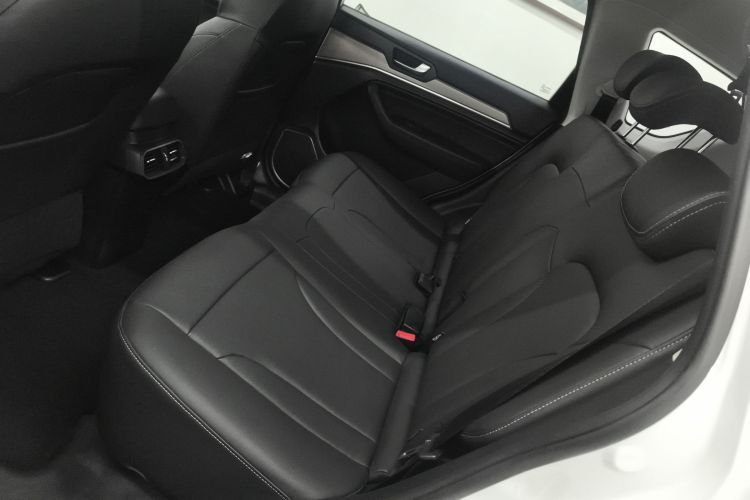 哈弗H6 2021款 运动版 1.5T 自动精英智联型 U型格栅中控内饰21