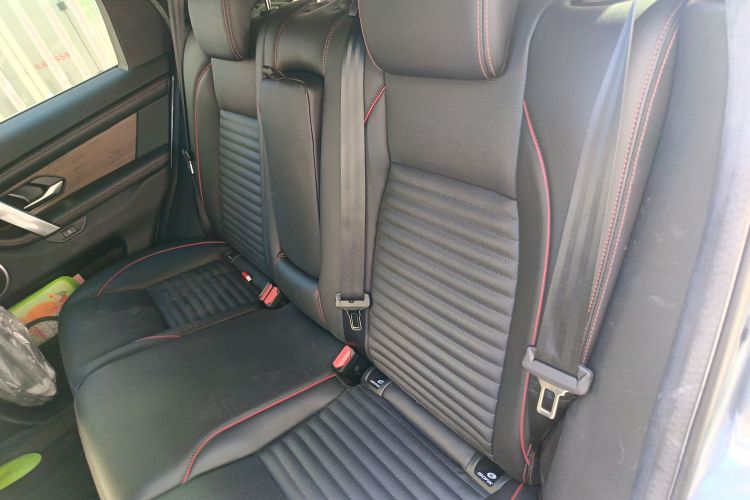 路虎 发现运动版 2022款 249PS R-Dynamic S 性能版 5座中控内饰21