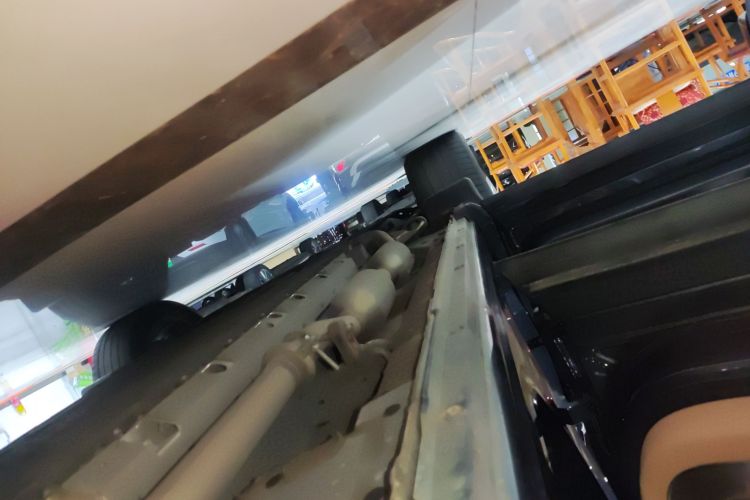 鸿蒙智行 问界M7 2024款 1.5T 后驱Plus版 6座局部细节9002