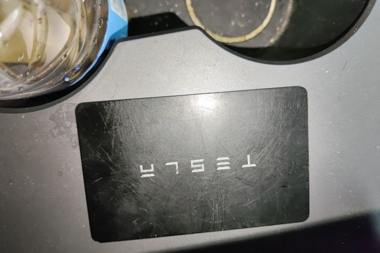 特斯拉 Model Y 2022款 后轮驱动版中控内饰7001