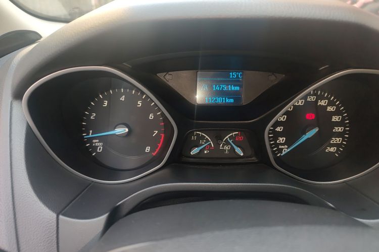 福特 福克斯 2012款 两厢 1.6L 手动舒适型中控内饰15