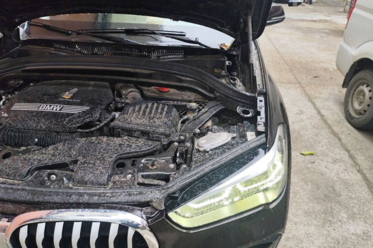 宝马X1 2020款 sDrive25Li 领先型局部细节9007