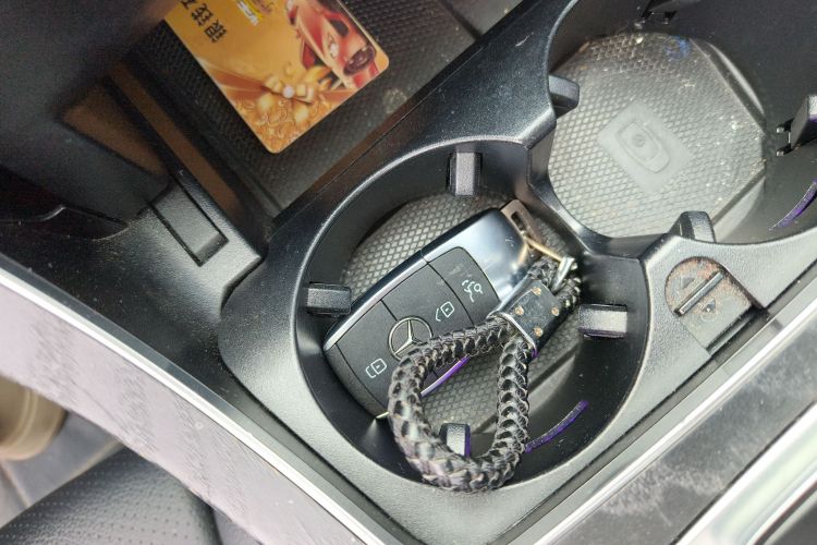 奔驰C级 2021款 C 200 L 时尚型运动版中控内饰11