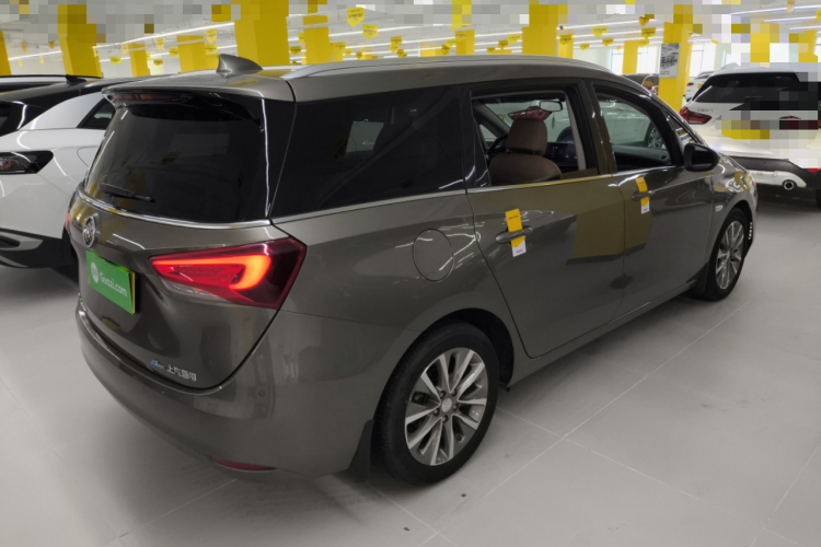 别克GL6 2021款 323T 轻混动互联豪华型车身外观6005