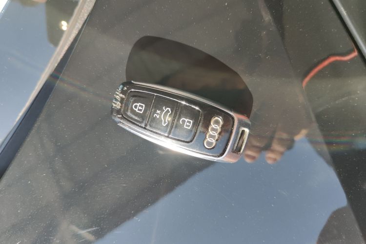 奥迪A6L 2021款 40 TFSI 豪华致雅型中控内饰11