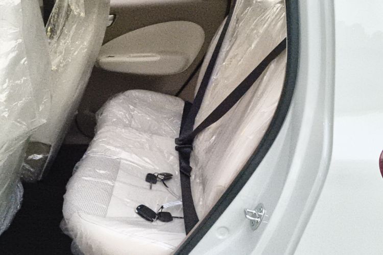 五菱汽车 宏光MINIEV 2025款 四门版 进阶款中控内饰21