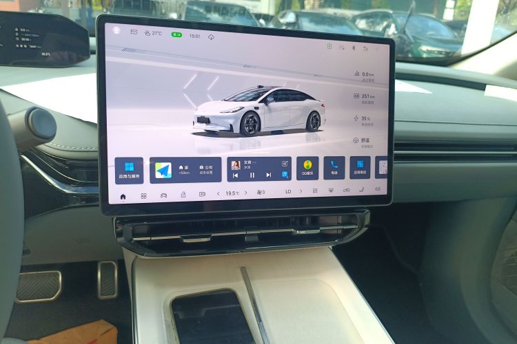 昊铂GT 2023款 710后驱超充版中控内饰16