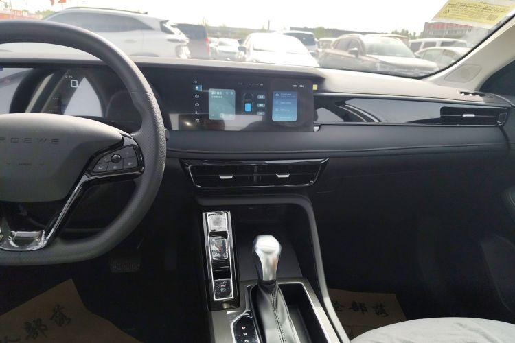 荣威i5 2023款 1.5L CVT豪华版中控内饰16