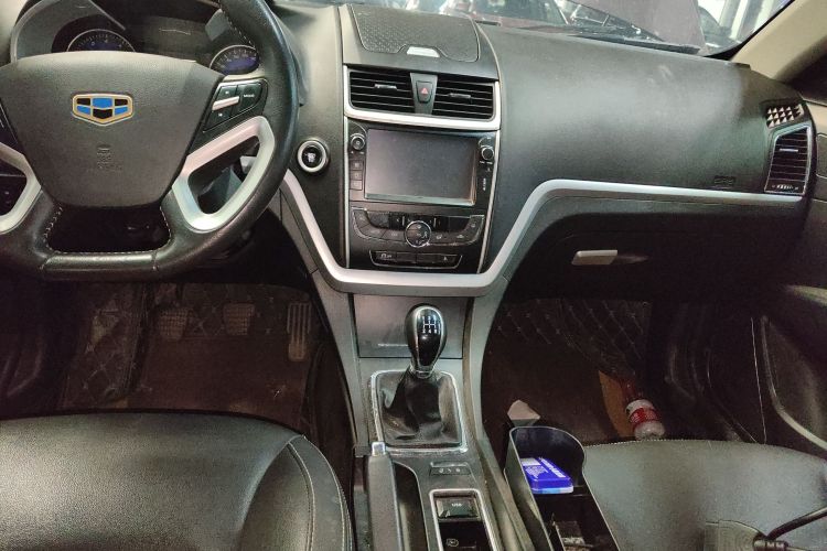 吉利汽车 帝豪 2016款 两厢RS 1.5L 手动向上版中控内饰16