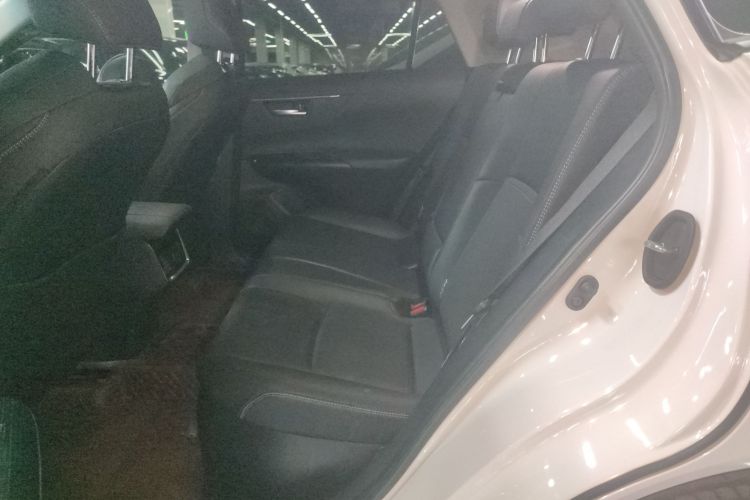 丰田 威飒 2023款 2.5L智能电混双擎 两驱尊贵版中控内饰21