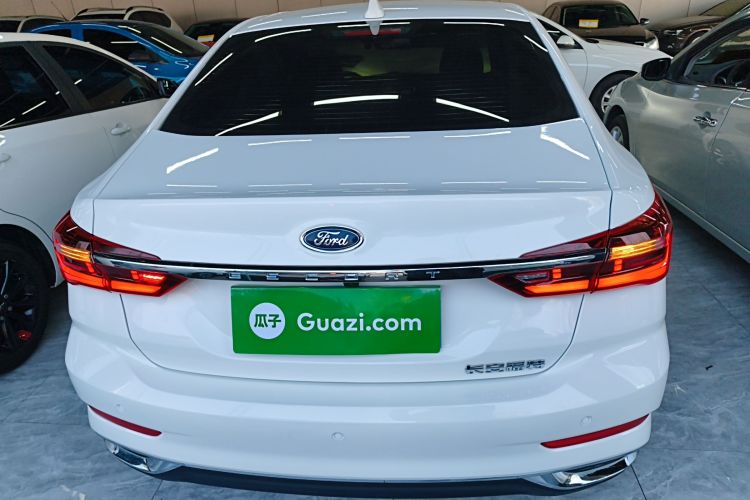 福特 福睿斯 2021款 1.5L 自动钻石版车身外观6004