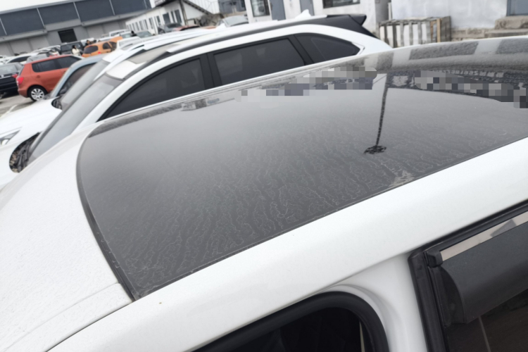 路虎 揽胜极光(进口) 2015款 2.0T 5门耀享版局部细节57