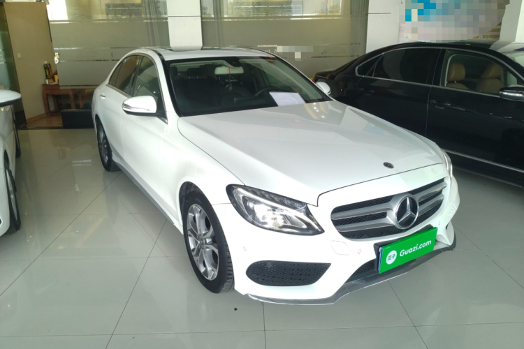 奔驰C级 2018款 C 180 L 时尚型运动版车身外观3