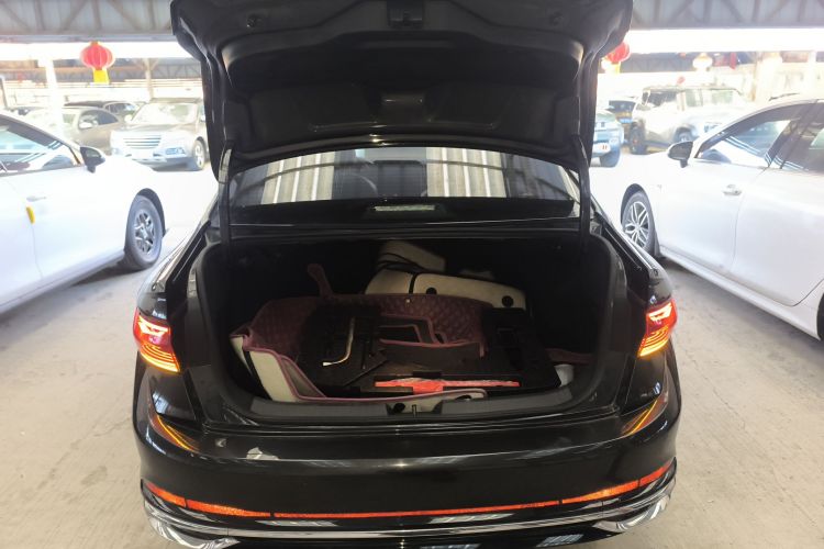 大众 速腾 2023款 300TSI DSG超越版机舱底盘23