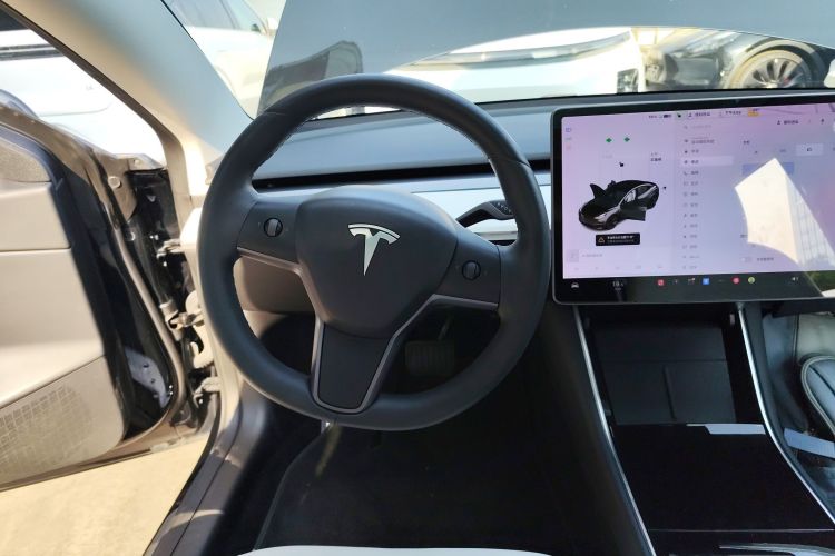 特斯拉 Model 3 2020款 标准续航后驱升级版中控内饰13