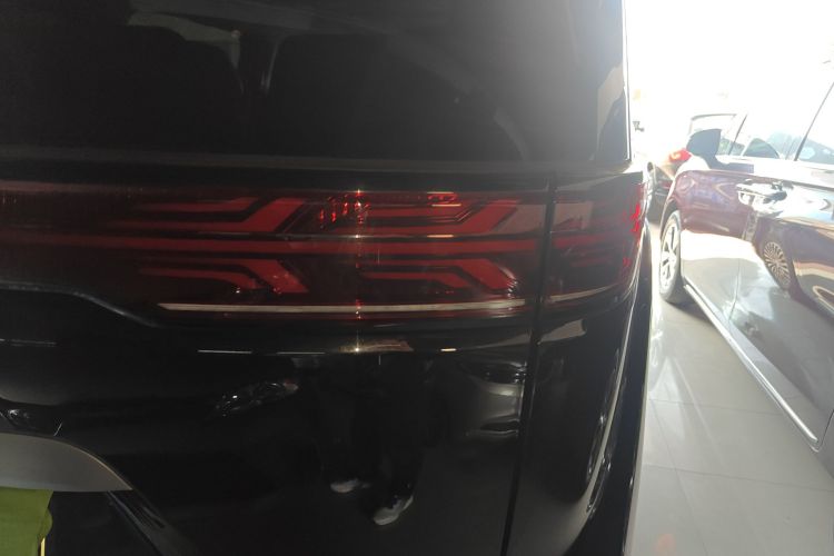 腾势D9 2022款 DM-i 970 四驱旗舰型车身外观6006